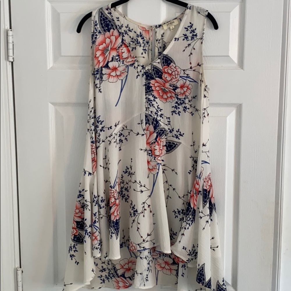 Floral flowy dress